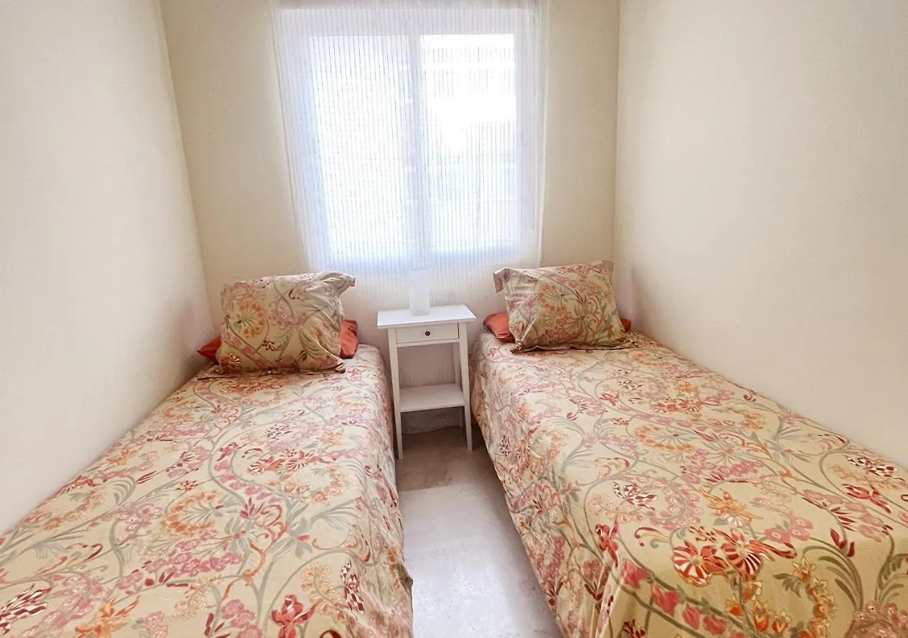 Apartamento Primera Linea Estepona By Isa Hoteles Spain